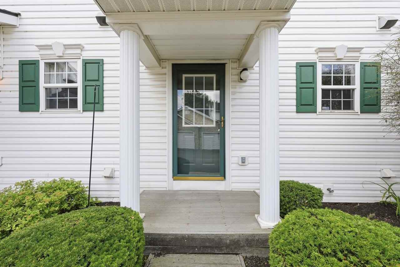 4659 Parrau Dr - Photo 2 of 21