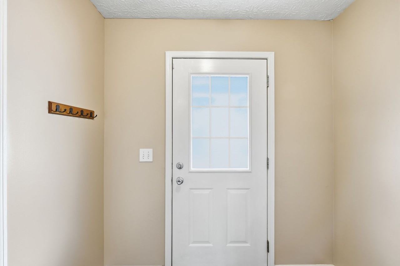 4659 Parrau Dr - Photo 3 of 21