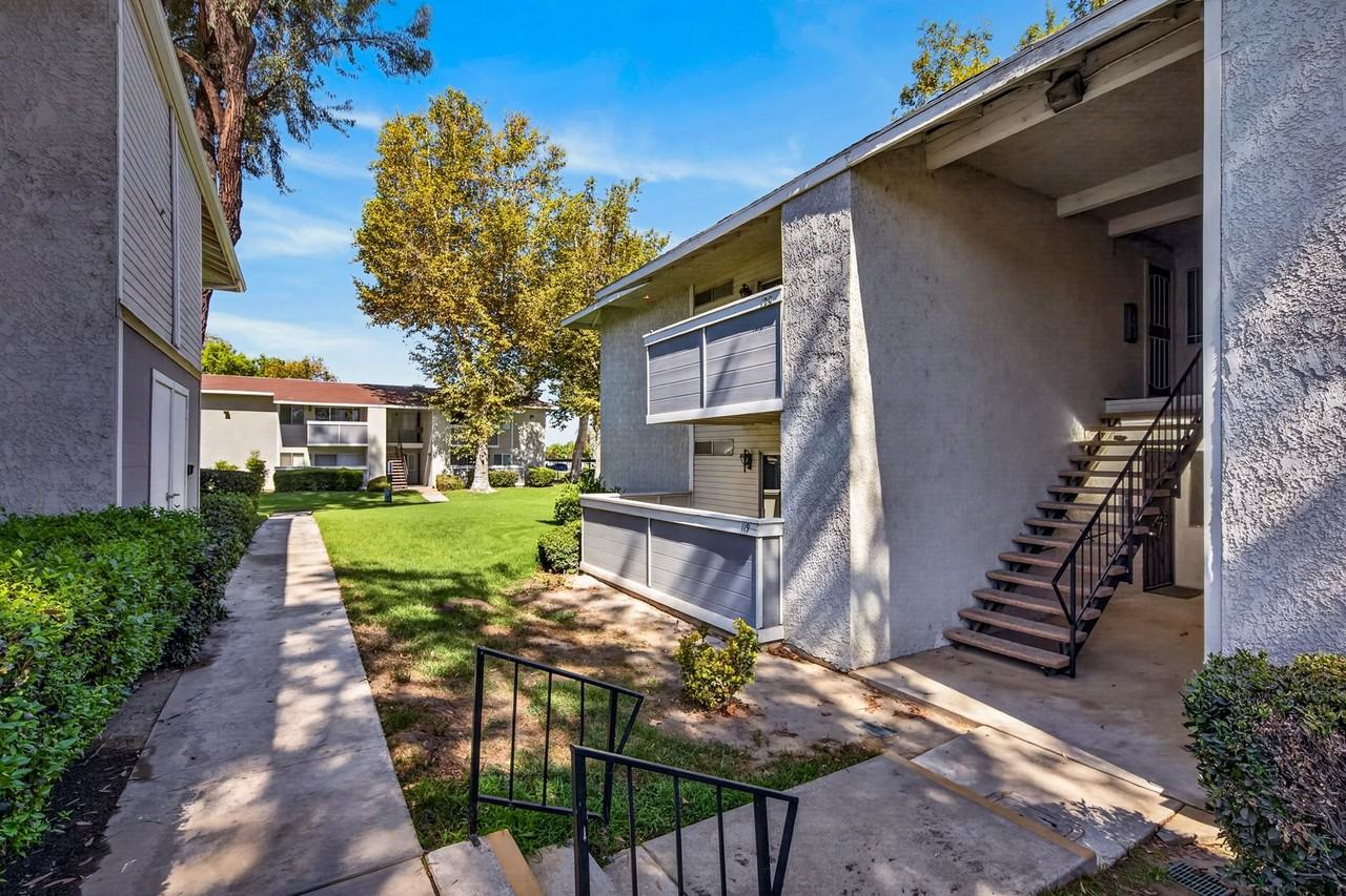 26200 Redlands Blvd #119 - Photo 2 of 18