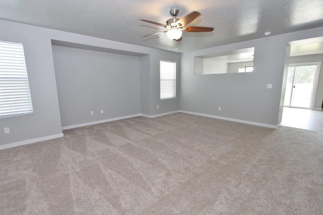 2130 N Morello Ave - Photo 2 of 25