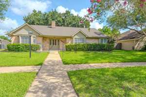 featured image of 9006 Weymouth Dr