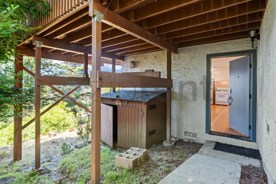 1127 Contra Costa Dr - Photo 4 of 19