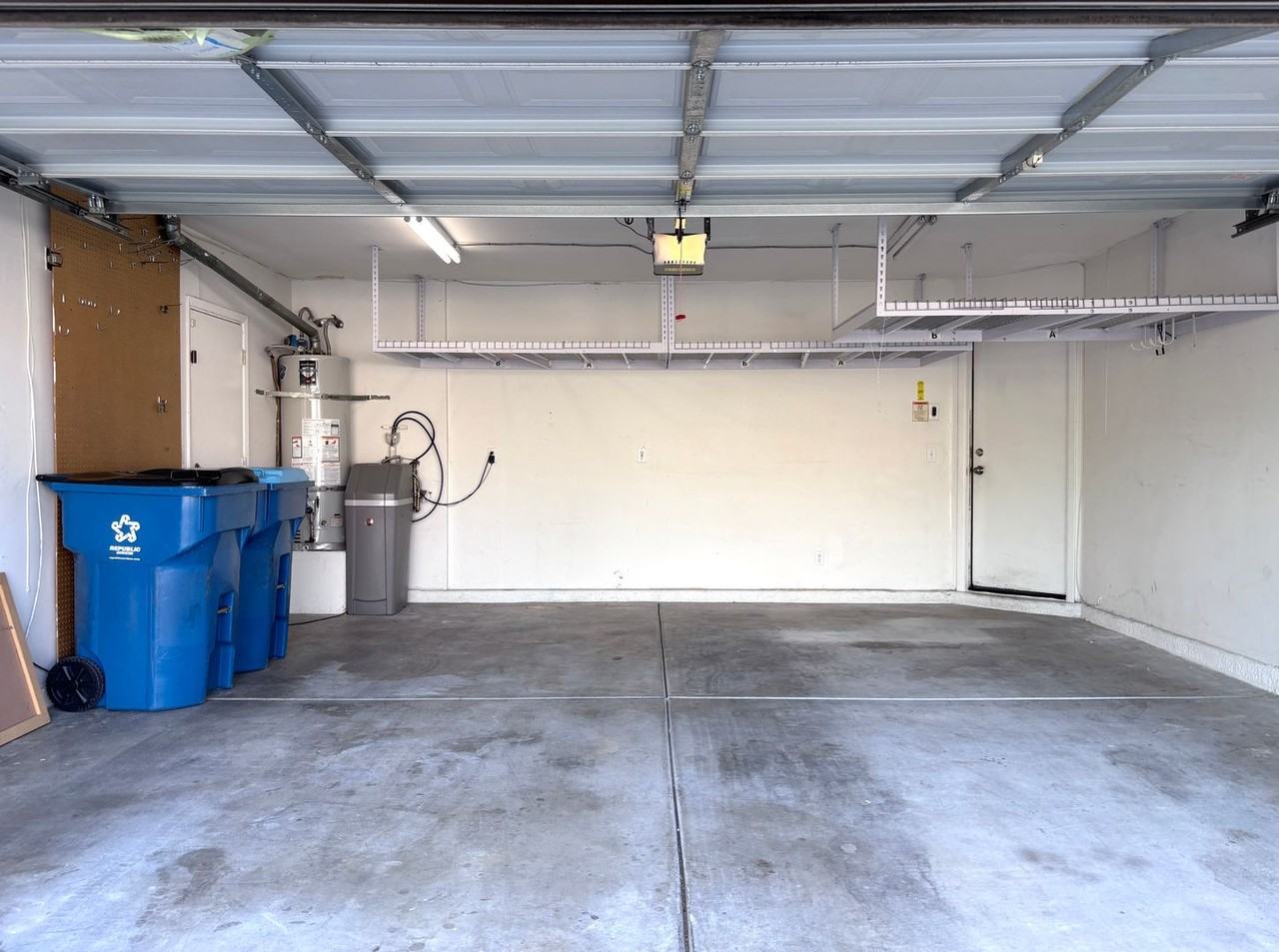 2141 Birch Gray Dr - Photo 2 of 21