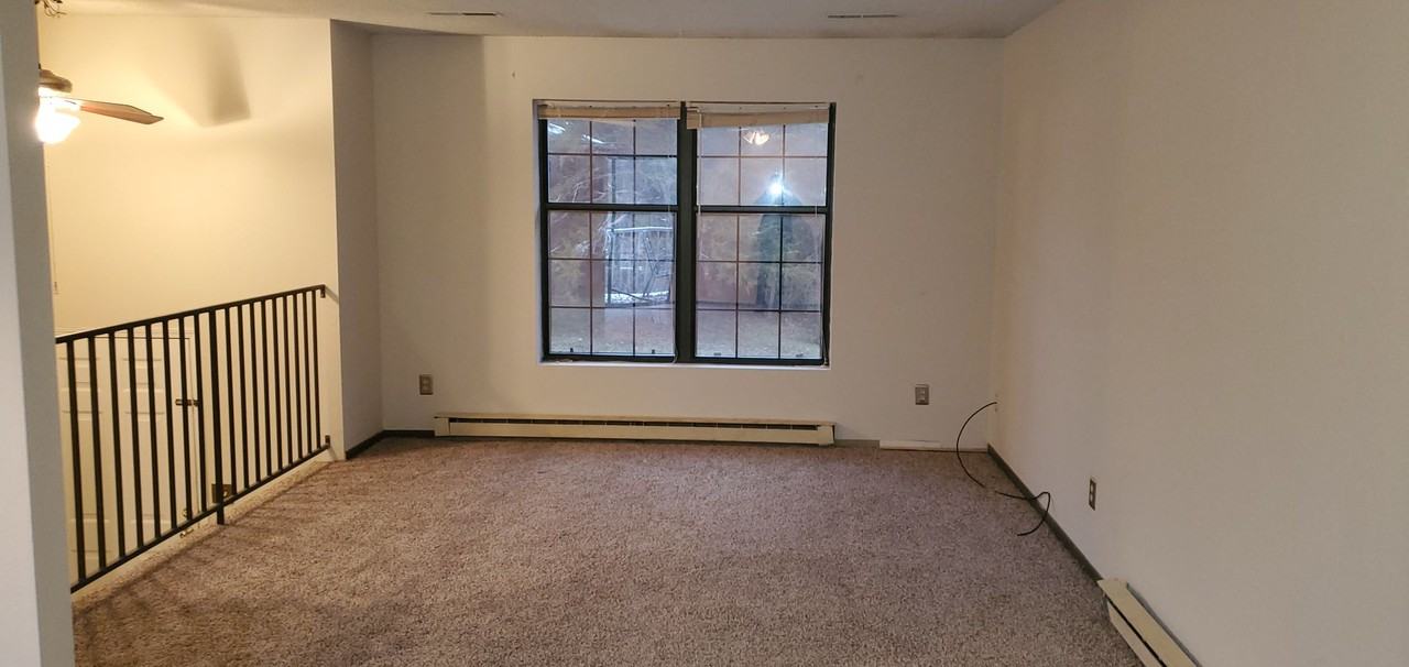 8303 W Southeast Ct - Photo 2 of 15