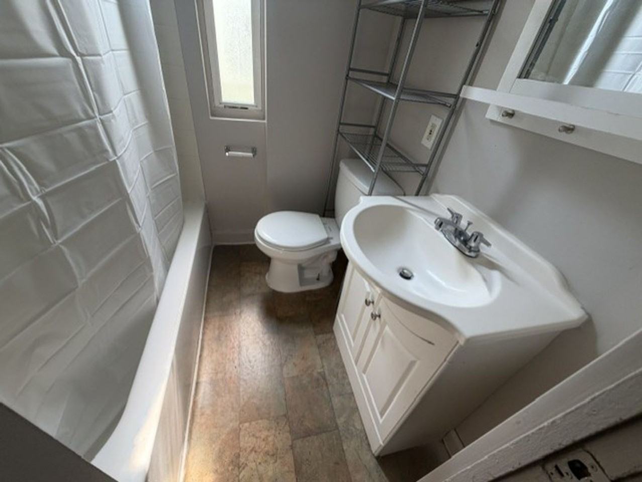 2316 Luce St - Photo 2 of 9