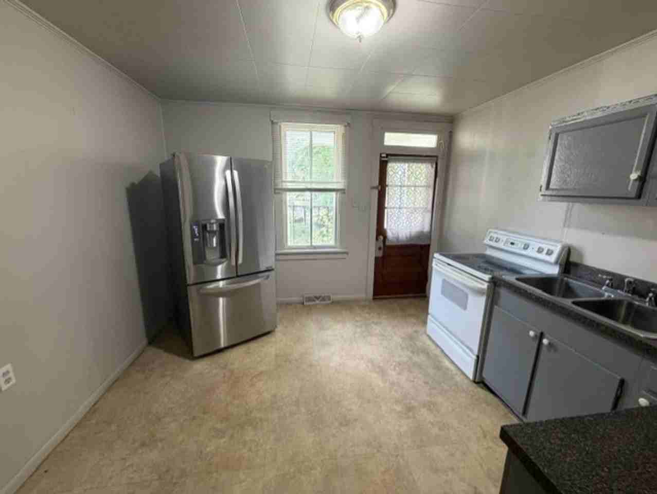 2316 Luce St - Photo 3 of 9