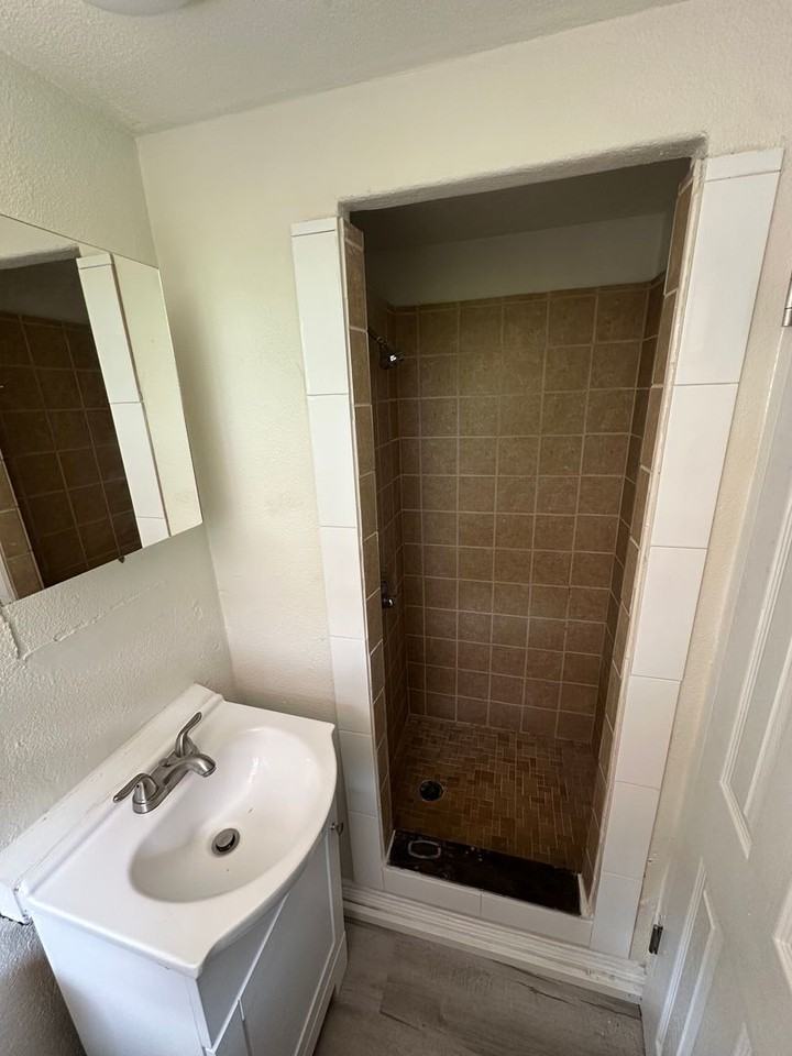 2123 Lauula St #2 - Photo 7 of 11