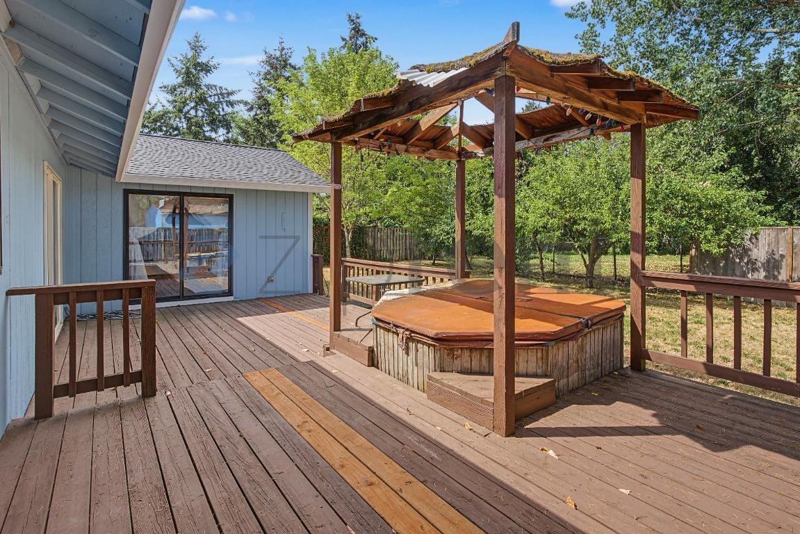 2165 Sw 208th Ave - Photo 6 of 26