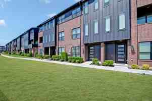 featured image of 2802 Addison Park Ln
