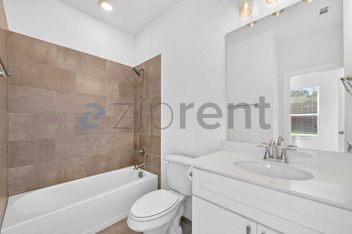 2802 Addison Park Ln - Photo 7 of 34