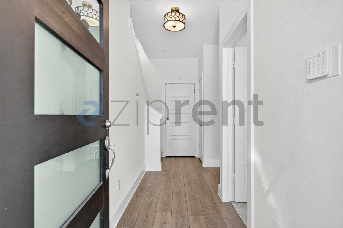 1733 W Cantey St - Photo 4 of 38