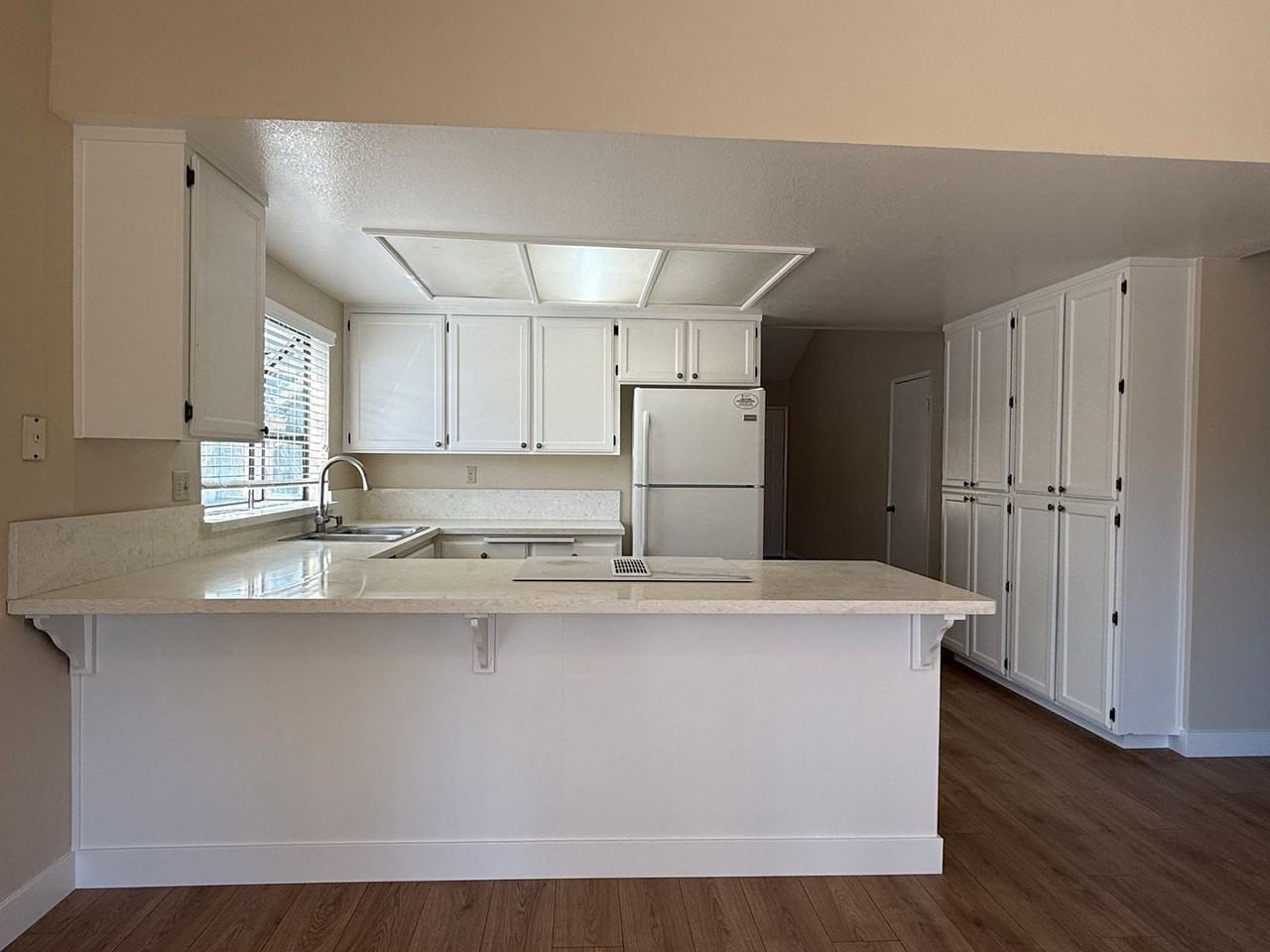 535 Bayview Park Dr - Photo 3 of 15