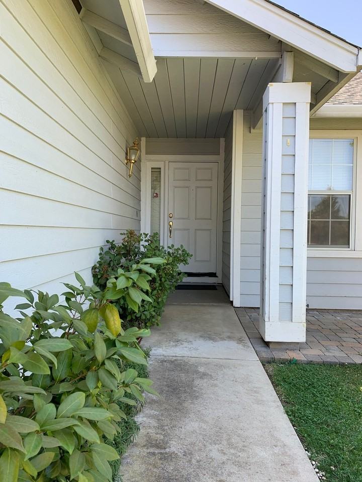 3756 Rosita Dr - Photo 2 of 33