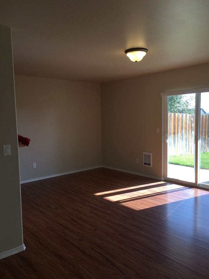 1235 Sw 27th St - Photo 7 of 26