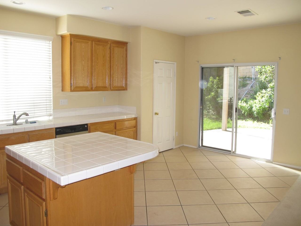 27850 Starfall Way - Photo 6 of 23
