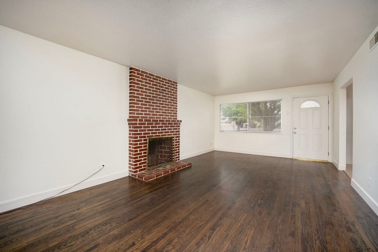 1757 Wakefield Way - Photo 5 of 22