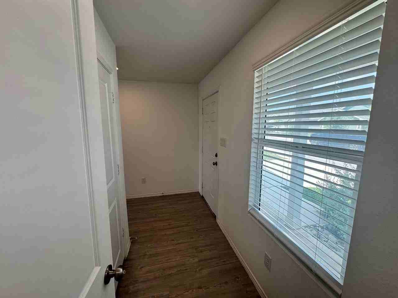 9917 Dicket Mead Rd - Photo 5 of 33