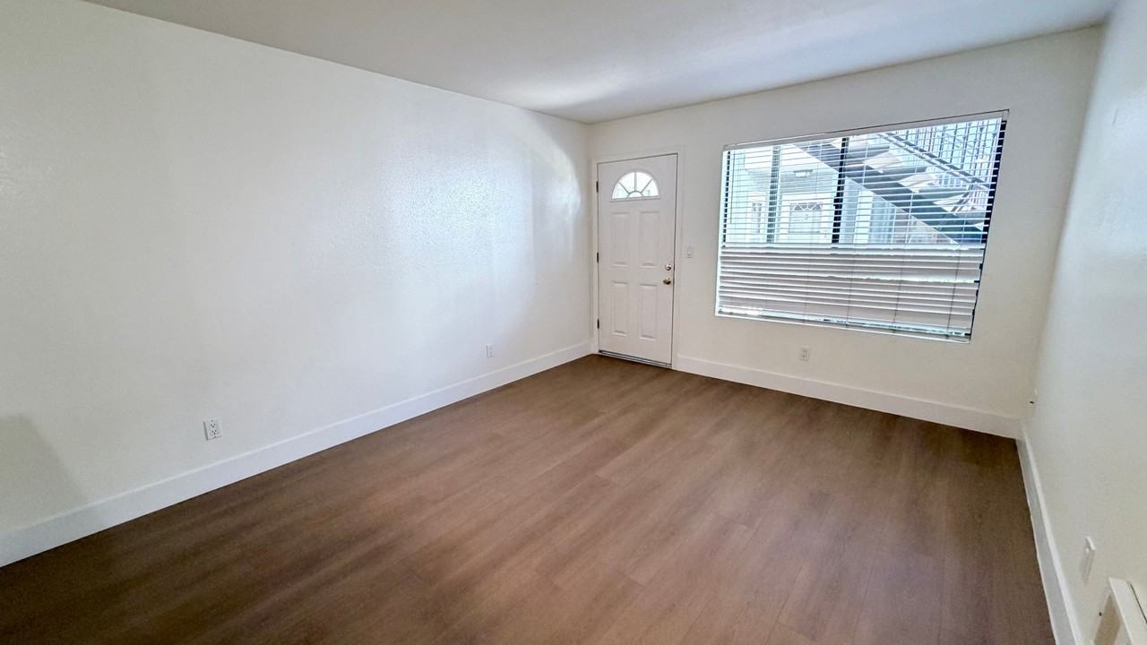 4440 Cherokee Ave #3 - Photo 3 of 15