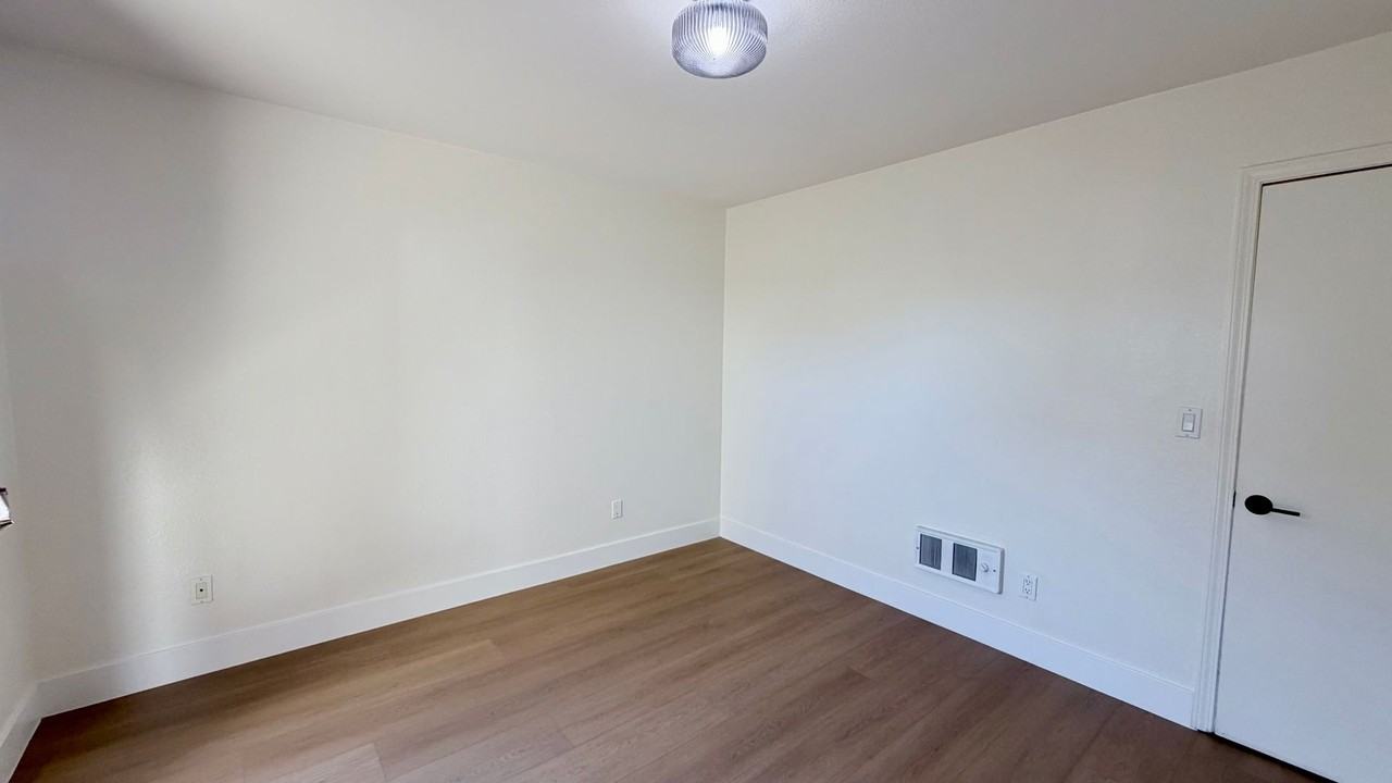 4440 Cherokee Ave #3 - Photo 5 of 15