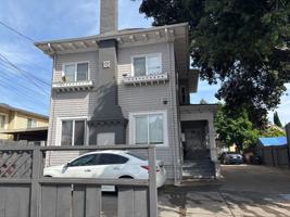 featured image of 1832 Fruitvale Ave