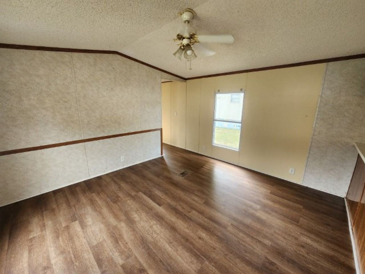 42 Wilma Ln - Photo 4 of 19