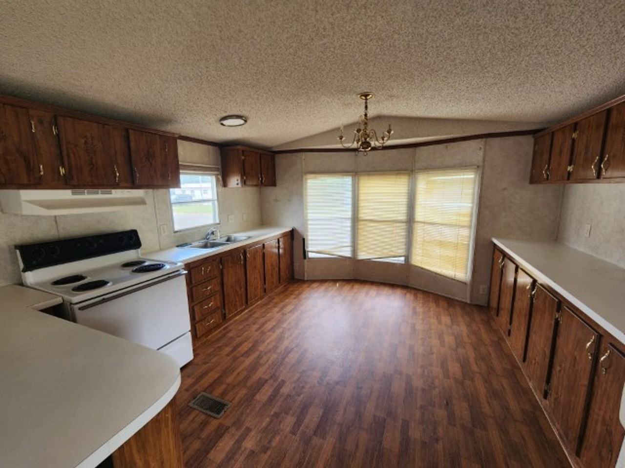 42 Wilma Ln - Photo 6 of 19