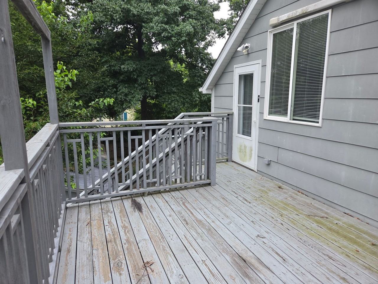 604 Florence Ave - Photo 3 of 11