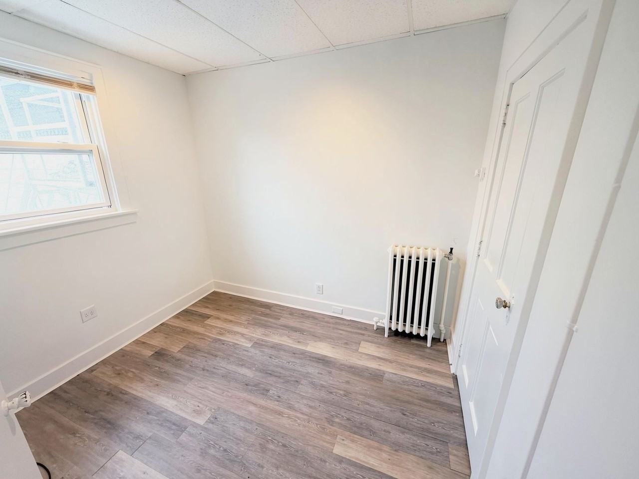 720 Warren St - Photo 5 of 9