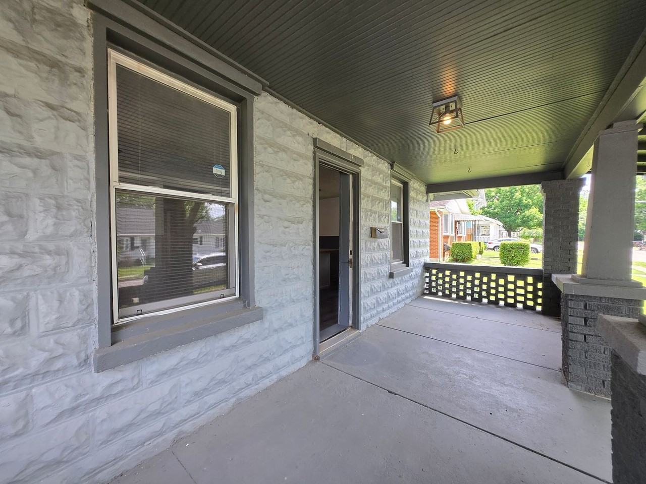 2832 Rushland Dr - Photo 5 of 38