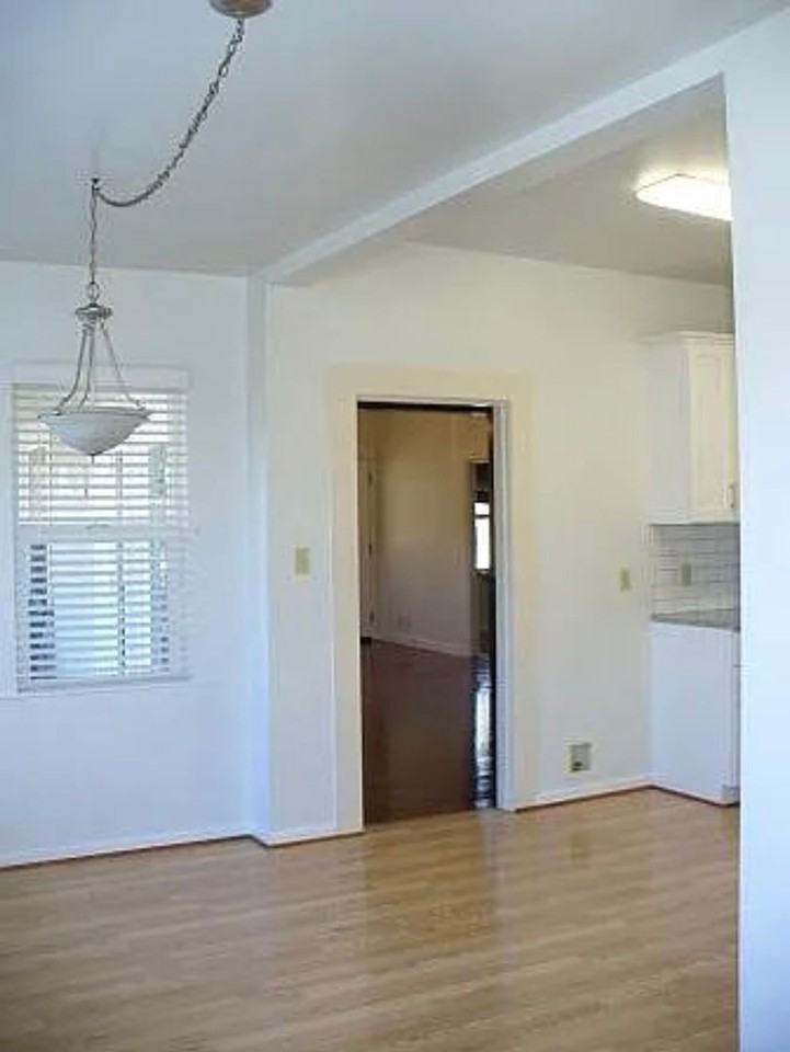 510 6th St - Photo 6 of 14
