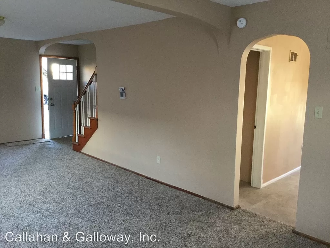 1626 Anthony St - Photo 3 of 9