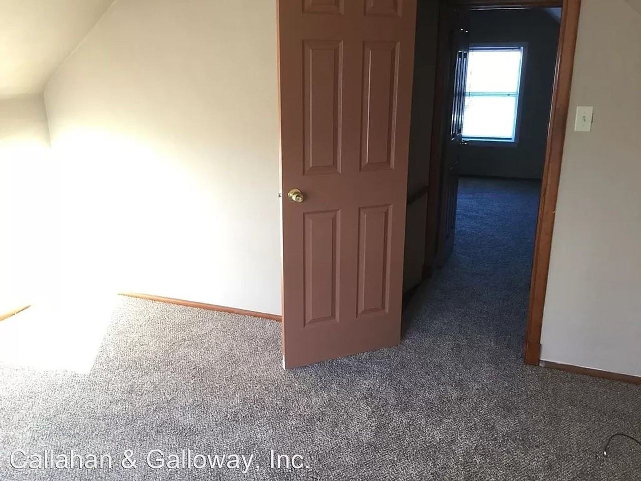 1626 Anthony St - Photo 4 of 9