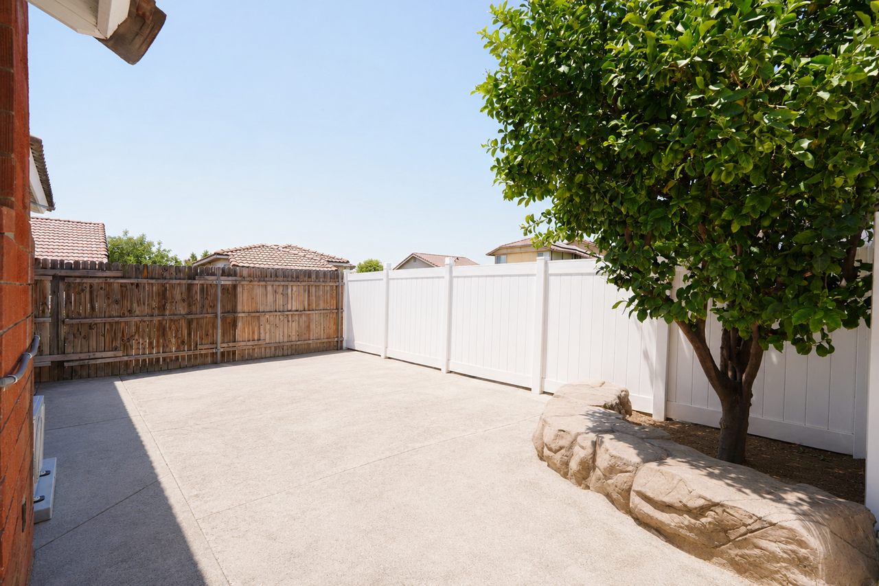 12549 Lasselle St - Photo 3 of 18
