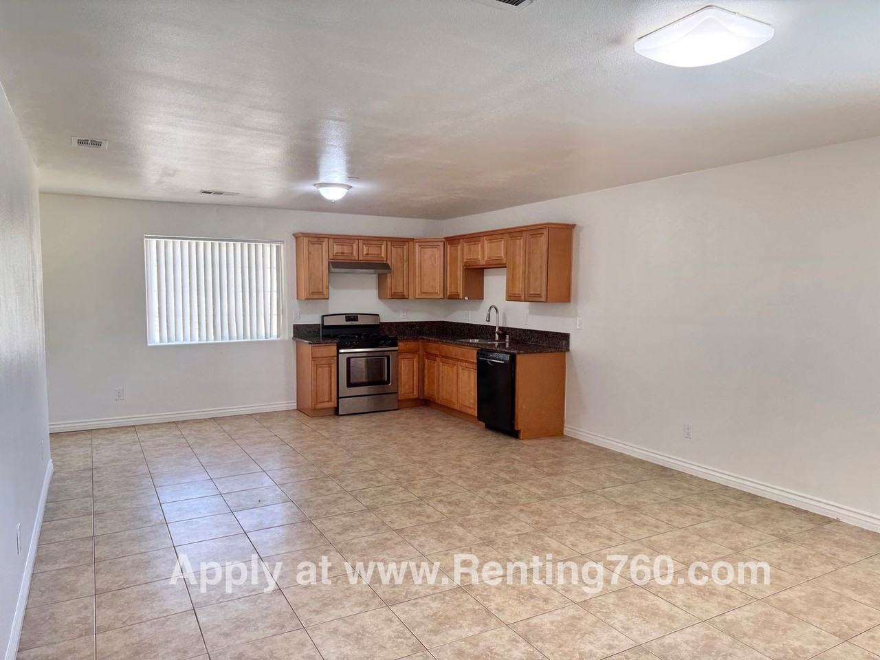 8650 Abeland Rd - Photo 4 of 31