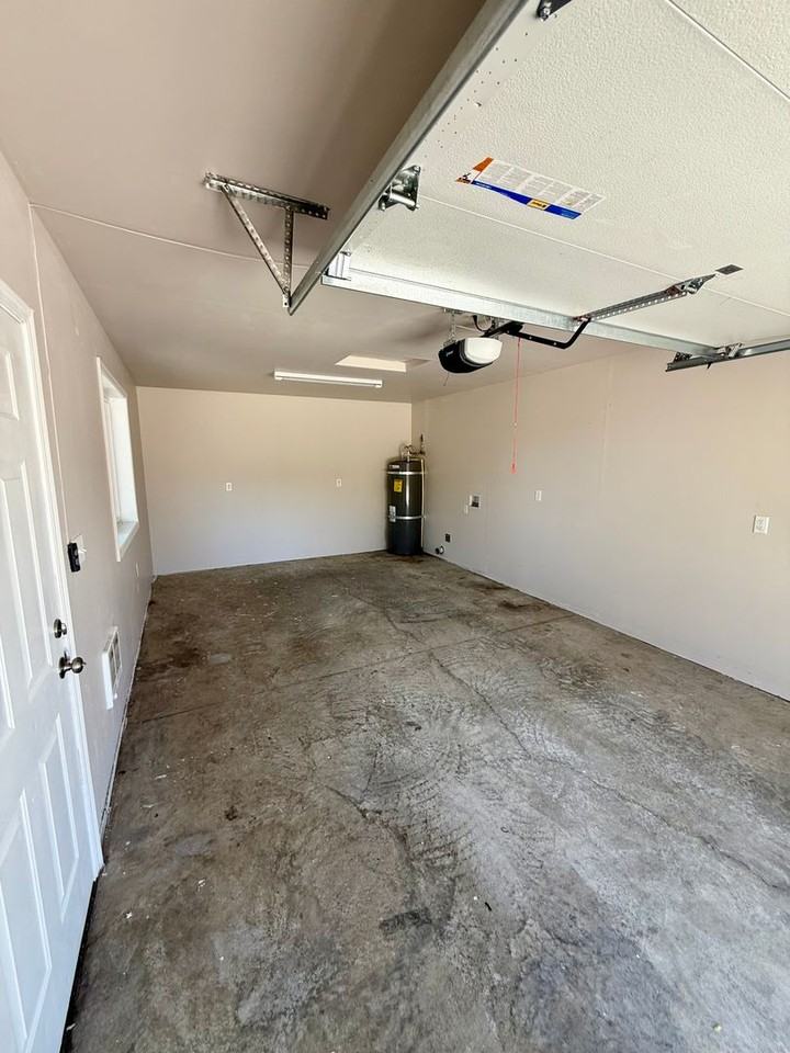 1104 Kane St - Photo 5 of 12