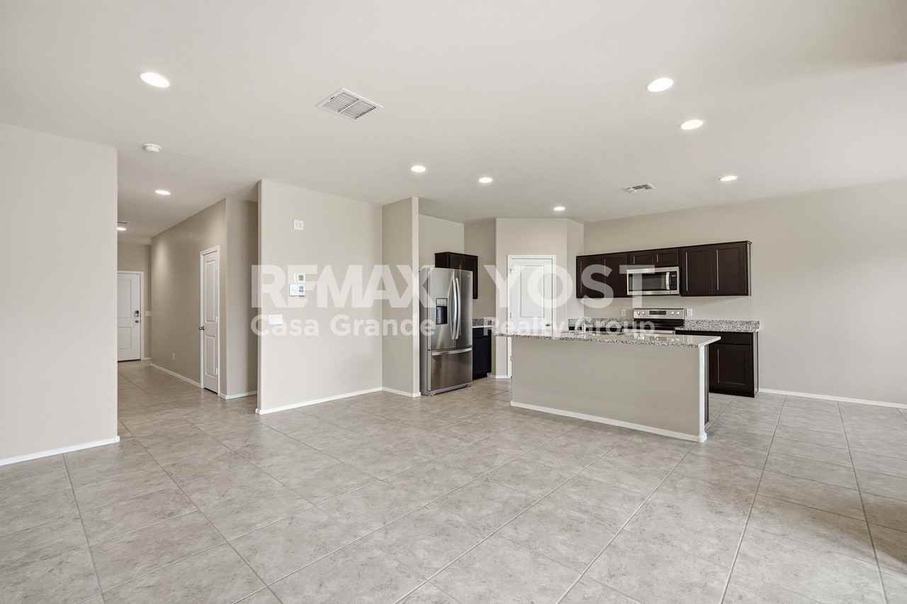 3570 N Cinnabar Pl - Photo 3 of 22