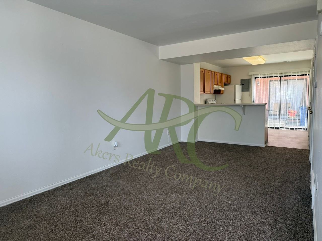 1401 E 19th St - Photo 2 of 12