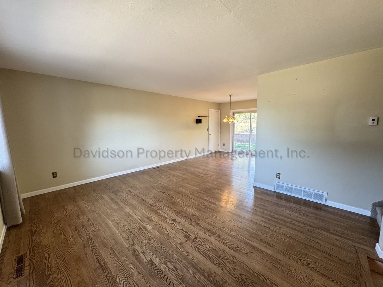 1429 Auburn Dr - Photo 2 of 15