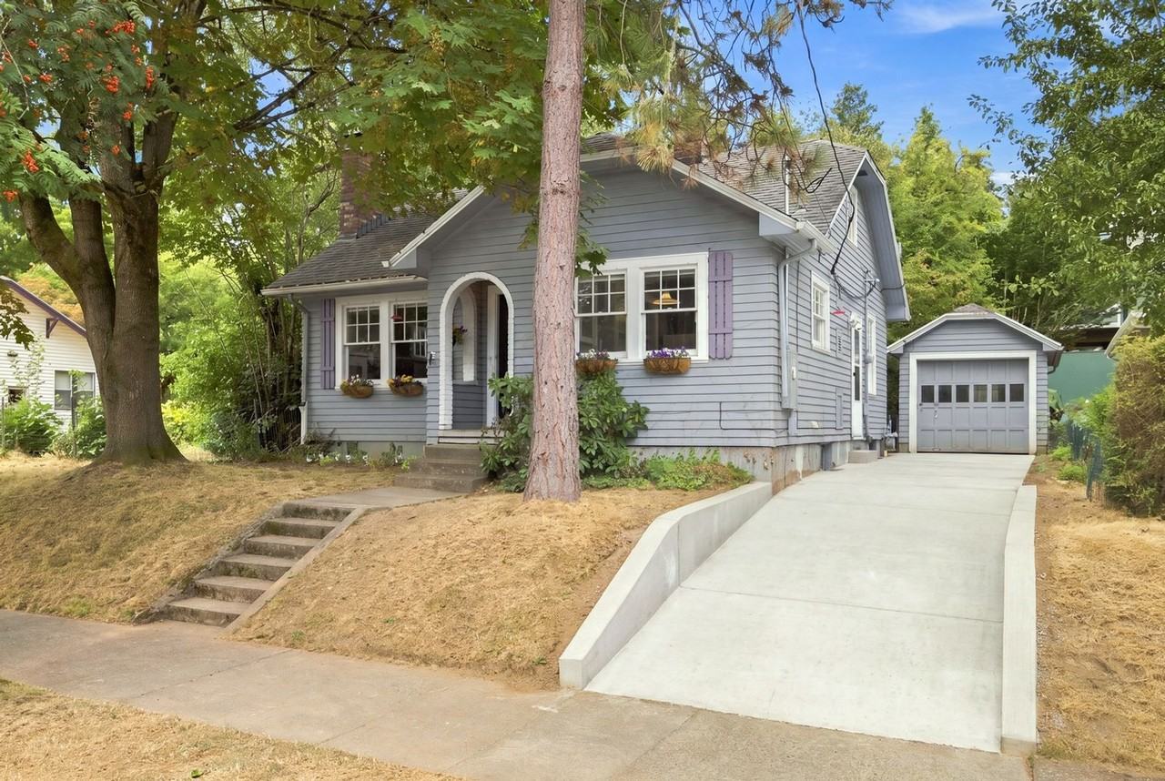 6521 Se 16th Ave - Photo 2 of 23