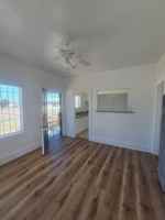 featured image of 324 E Esther St