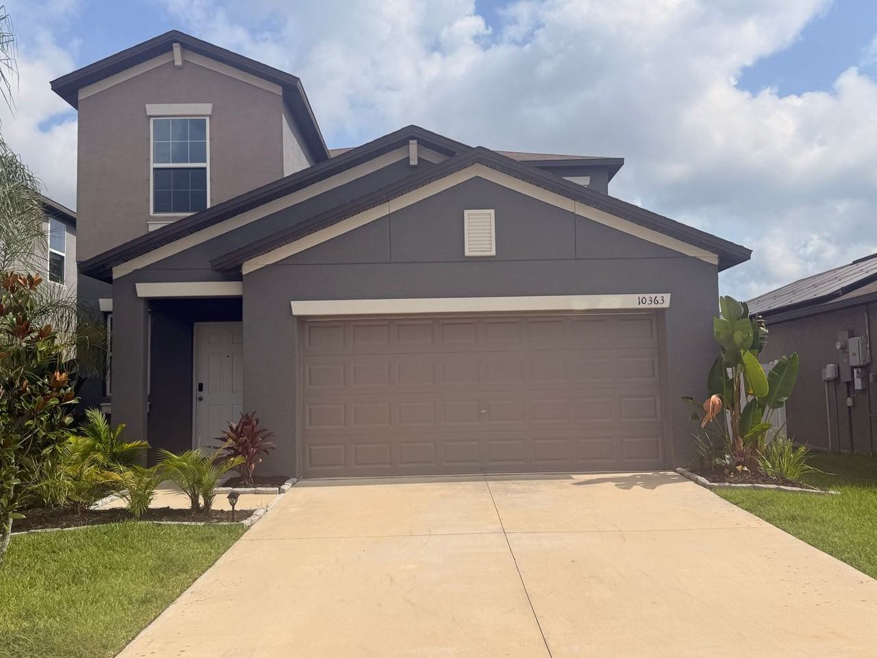 10363 Shady Preserve Dr - Photo 2 of 37