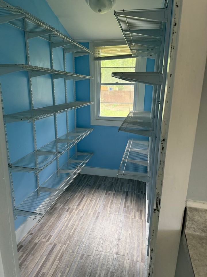 7048 Raymond Ave - Photo 5 of 9