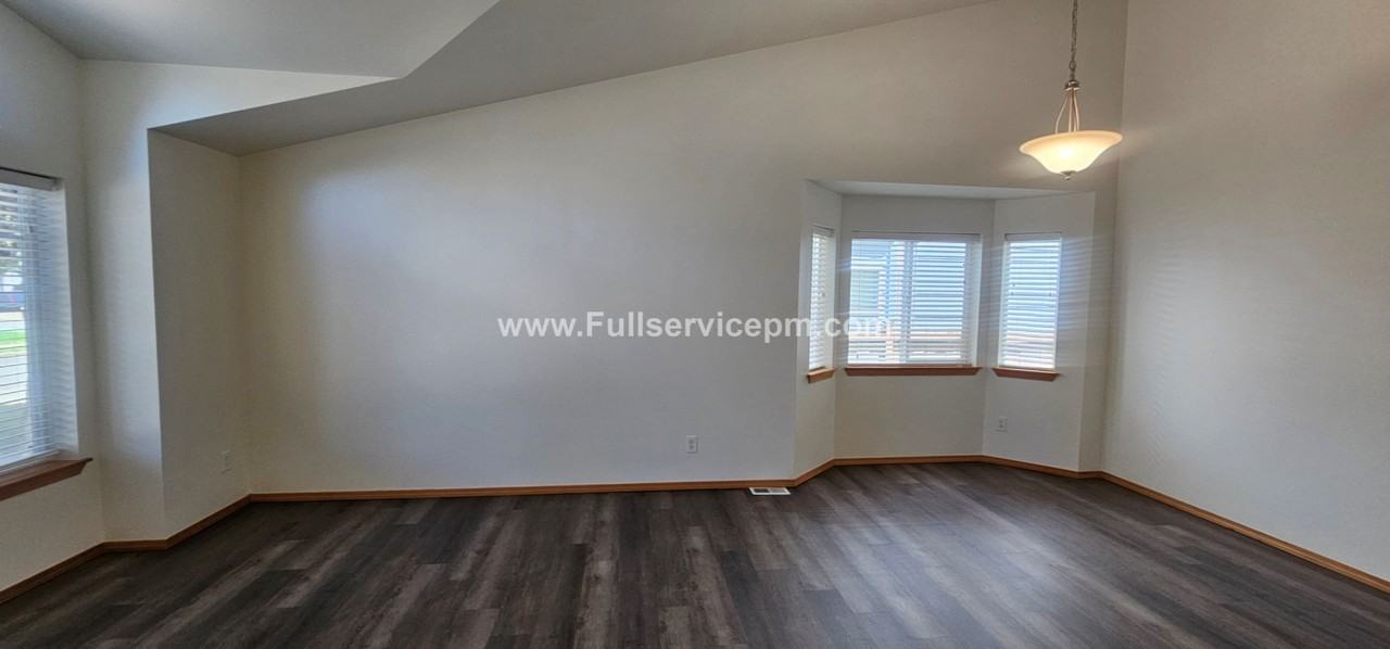22607 Se 287th Pl - Photo 4 of 45