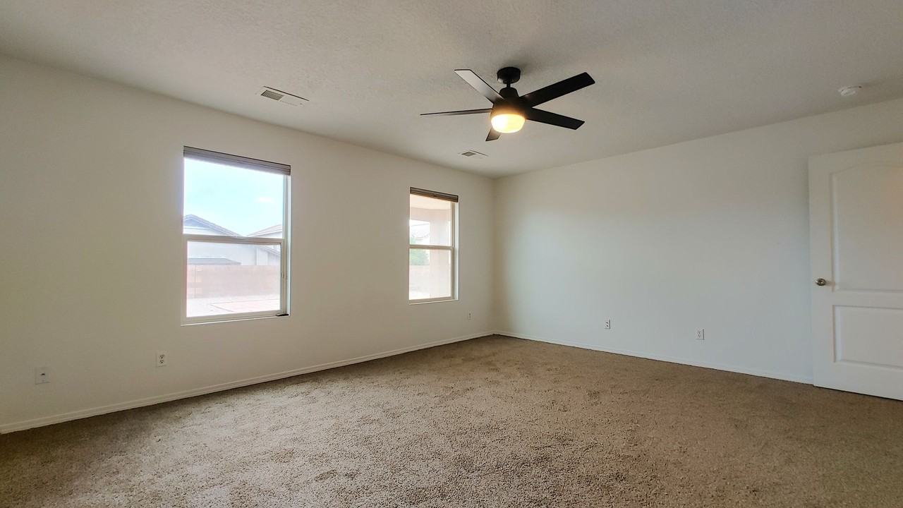 2105 Margarita Dr Se - Photo 7 of 21