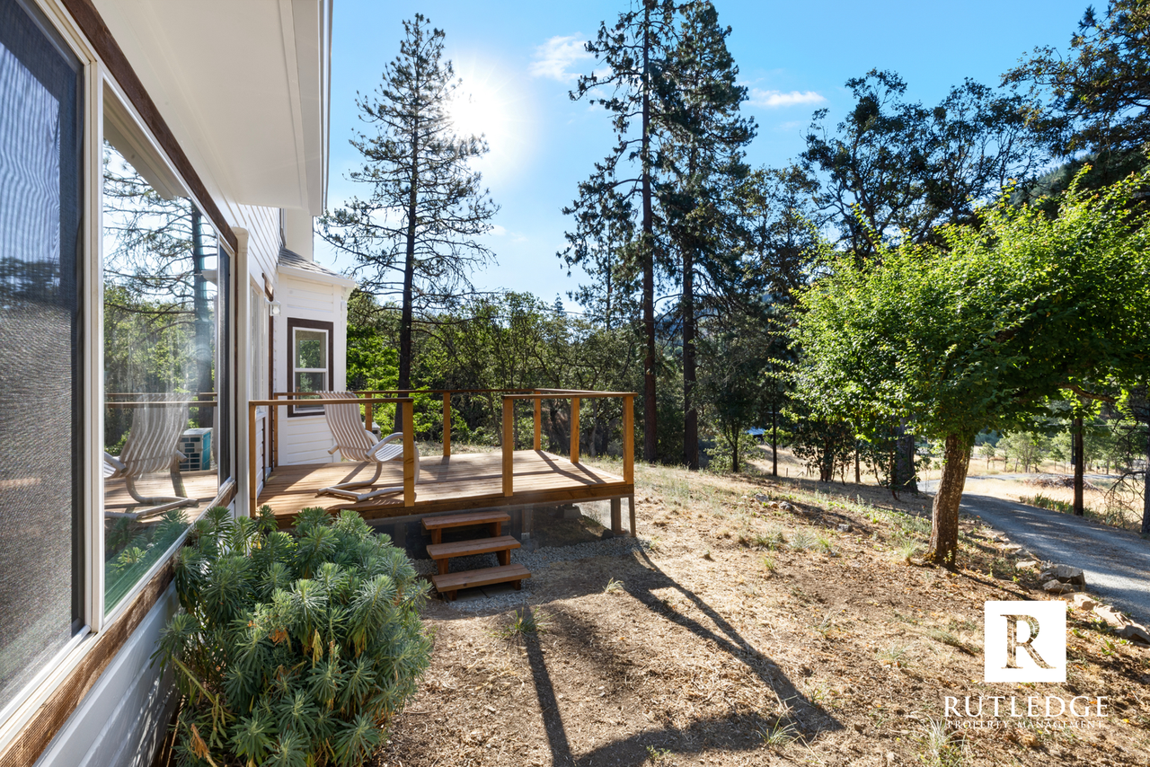 3838 Highway 238 - Photo 4 of 20