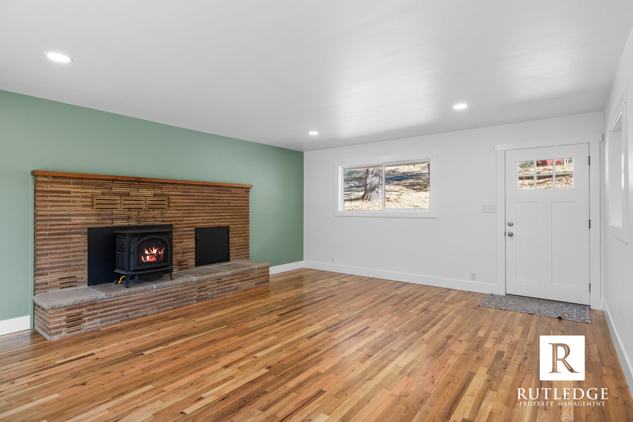 3838 Highway 238 - Photo 6 of 20