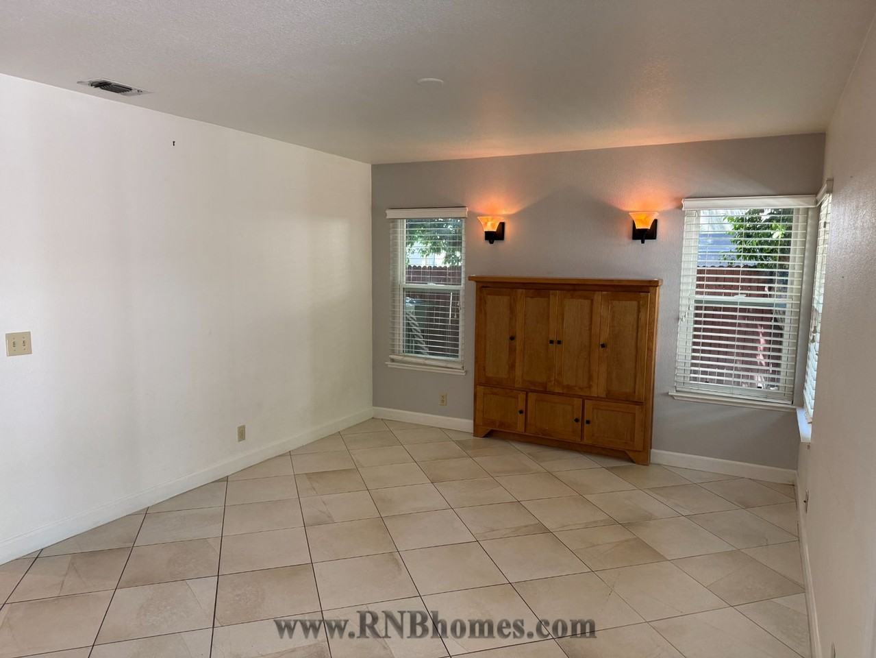 8301 Dalkeith Way - Photo 7 of 18