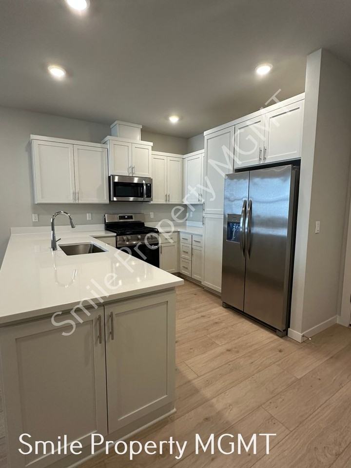16684 Sw Darling Ln - Photo 7 of 22
