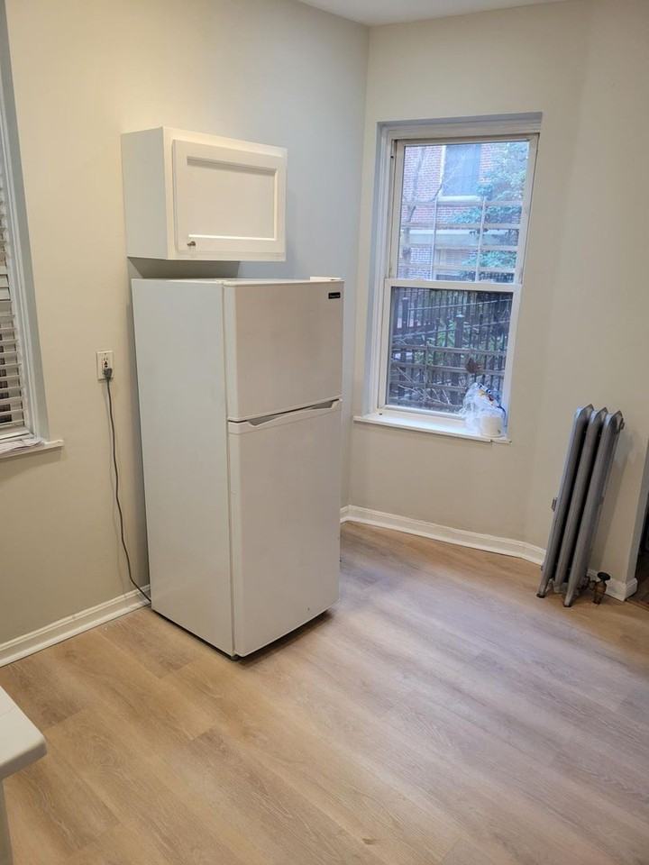 74 Joy St - Photo 4 of 16