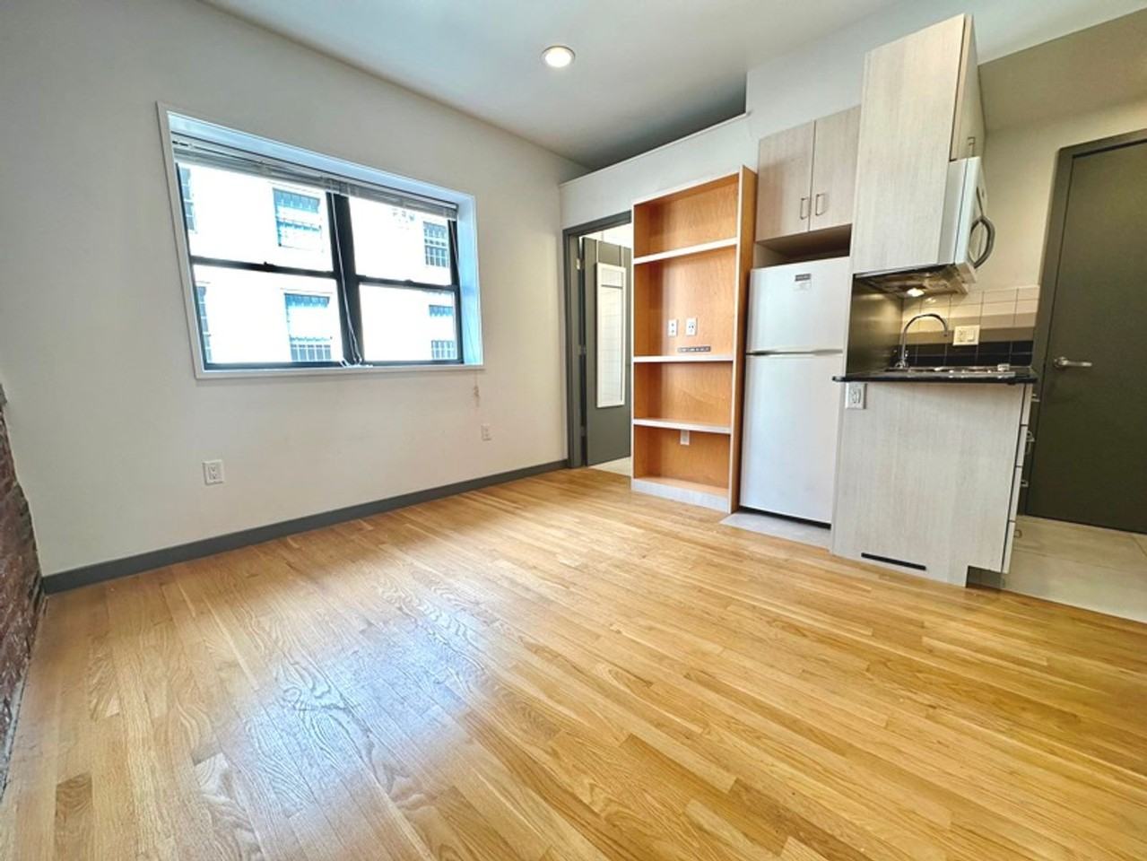 143 Bowdoin St - Photo 5 of 14